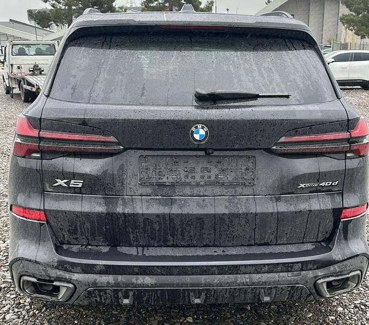 BMW X5 xDrive 40d Msportid-3801