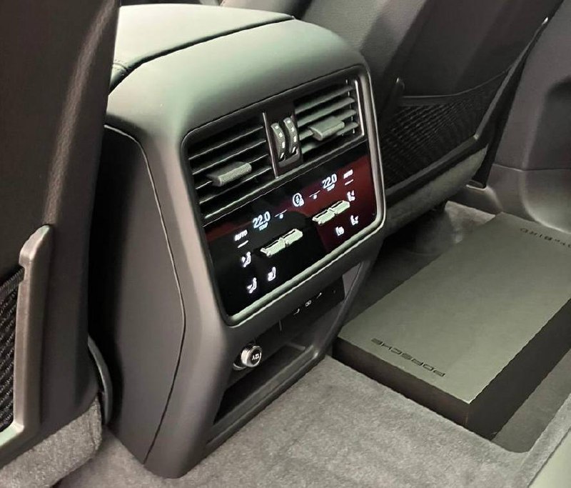 Porsche Cayenne GTSid-4901