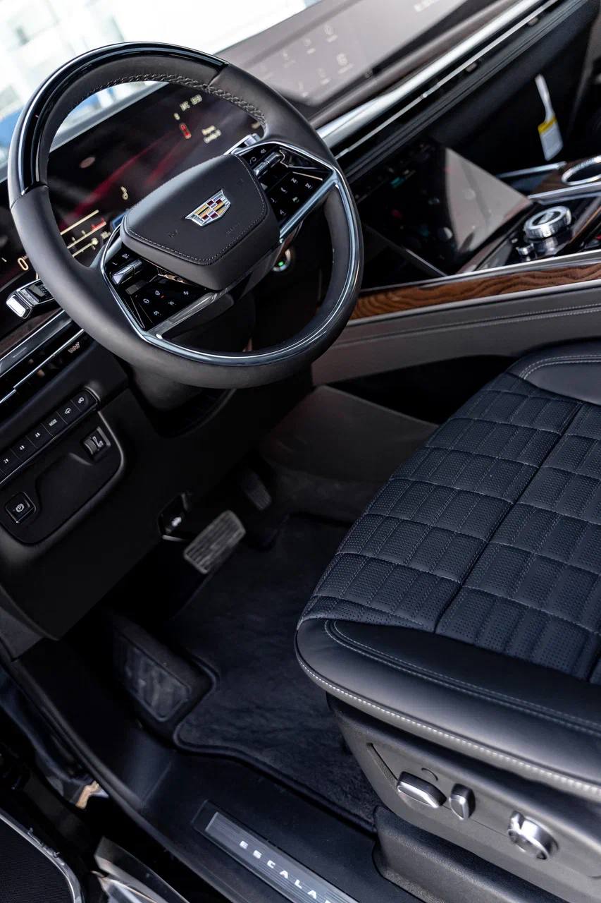 Cadillac Escalade Rest ESVid-5152