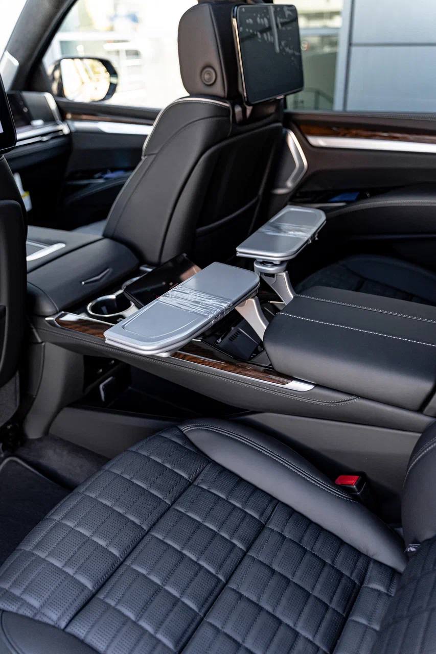 Cadillac Escalade Rest ESVid-5152