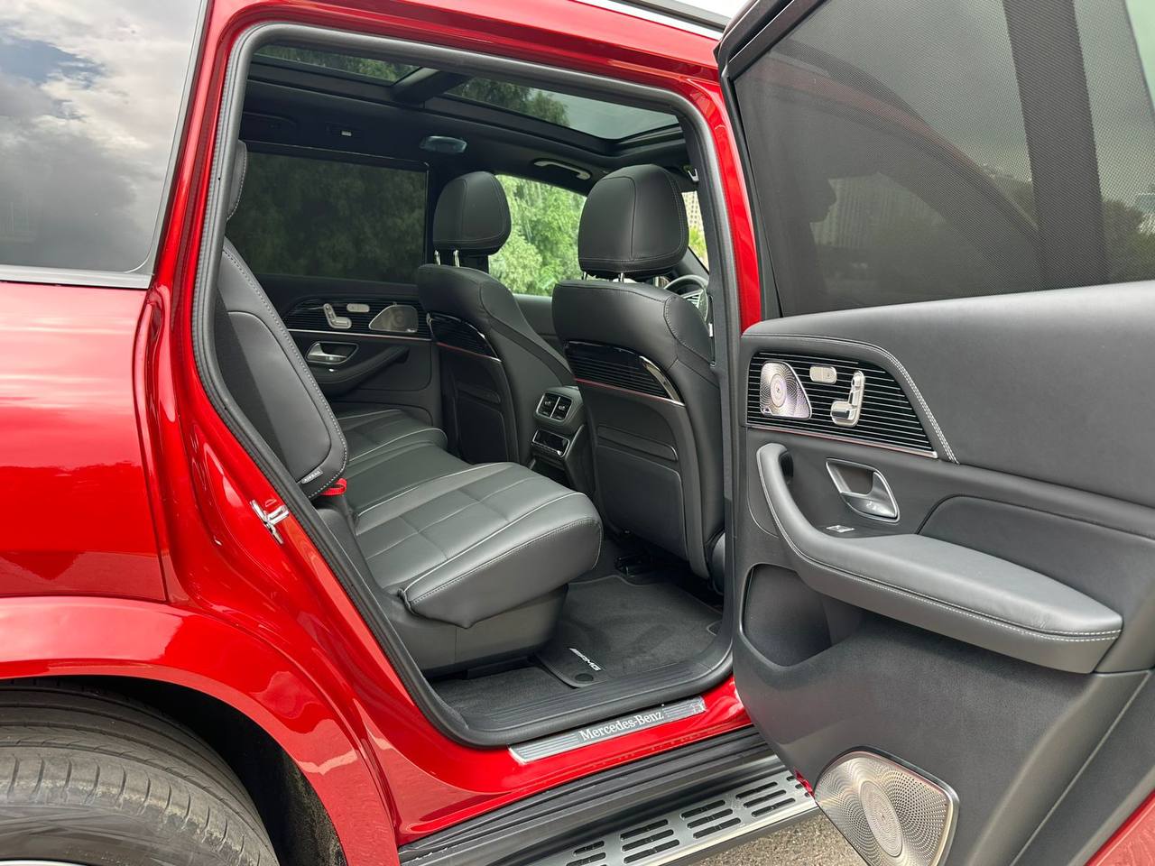 Mercedes-Benz GLS-Class 450did-4907