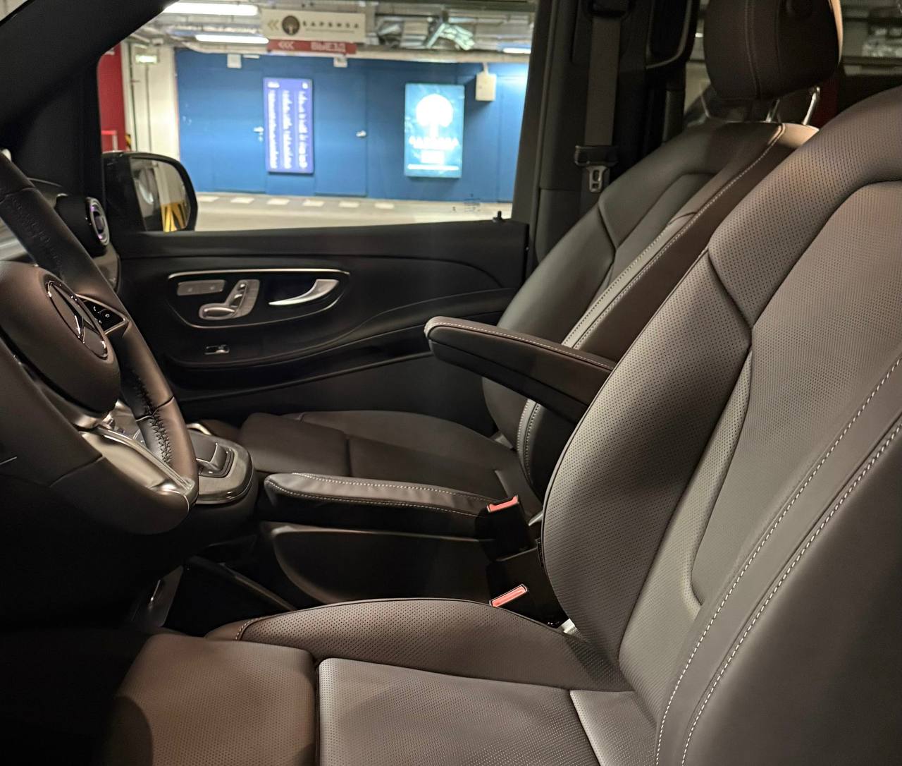 Mercedes-Benz V-Class 300d 4M Longid-5618