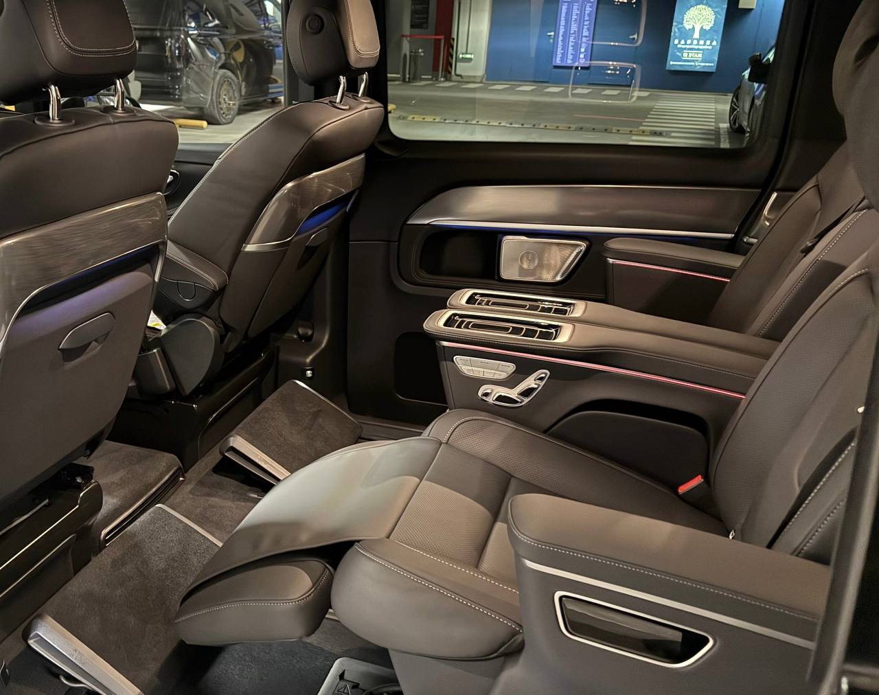 Mercedes-Benz V-Class 300d 4M Longid-5618