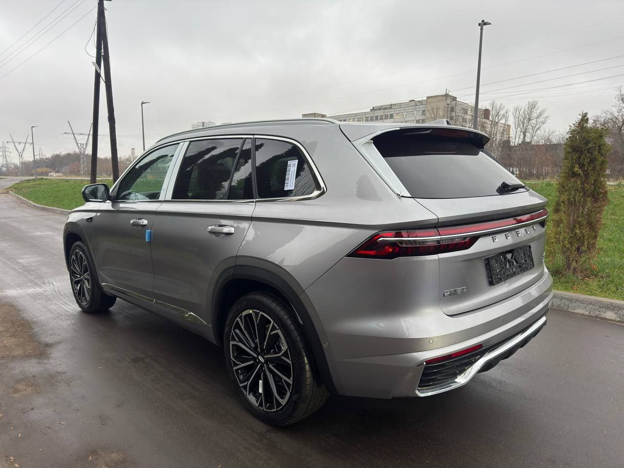 Geely Monjaro id-5627