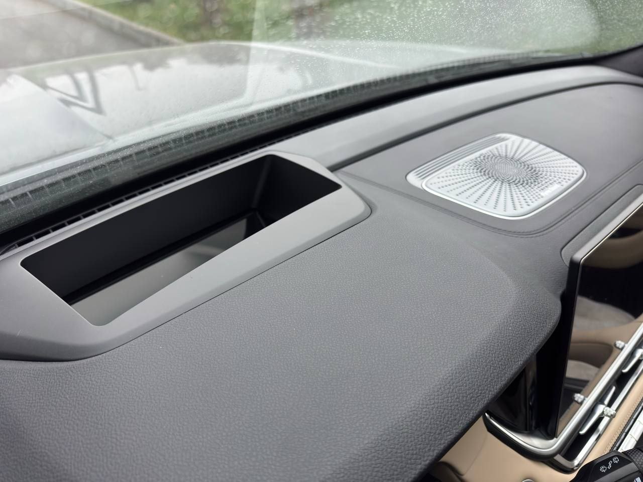 Geely Monjaro id-5627