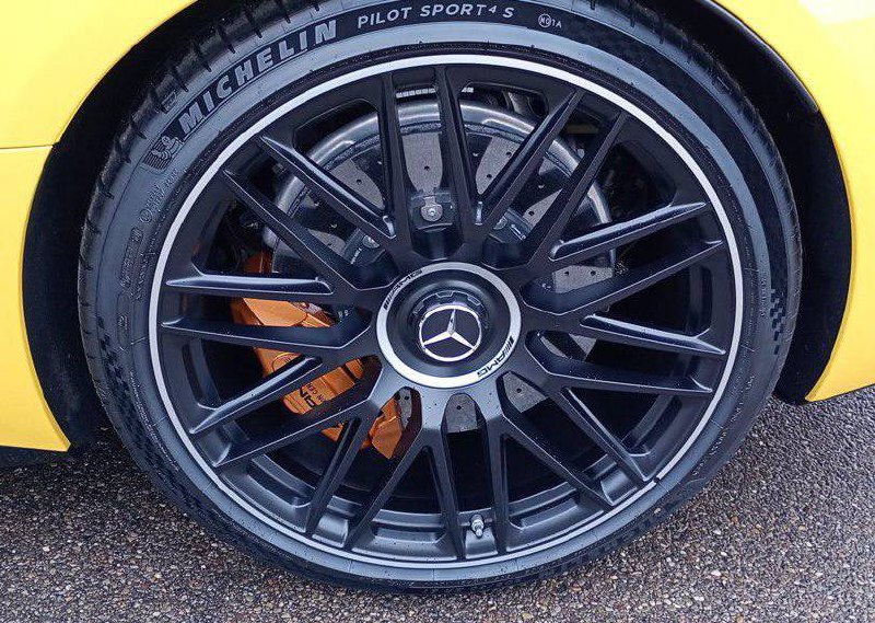 Mercedes-Benz SL-Class 63 AMGid-3835