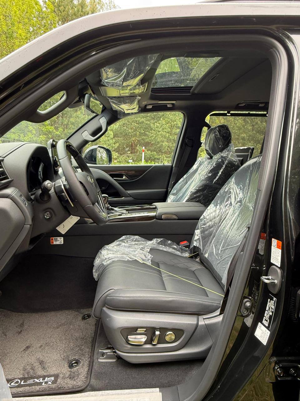 Lexus LX 600 VIPid-3853