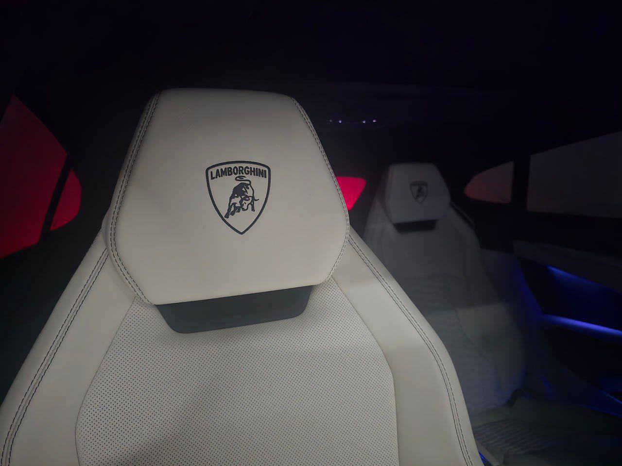 Lamborghini Urus id-4294