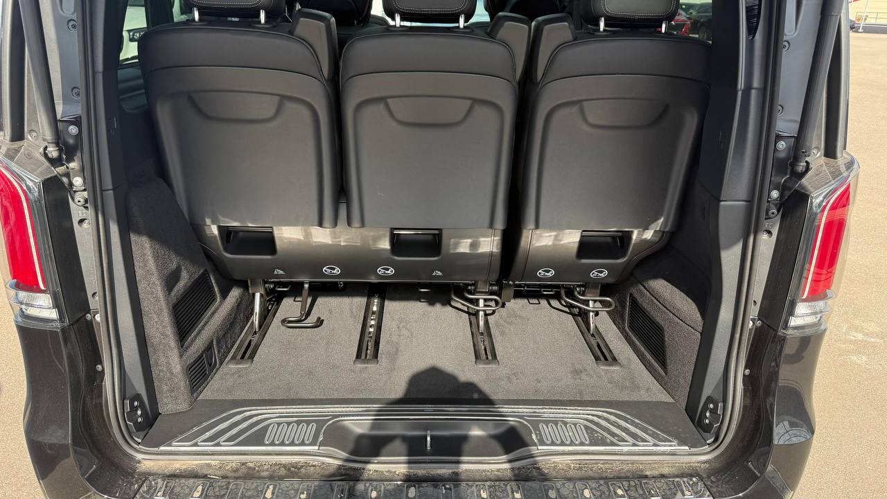 Mercedes-Benz V-Class 300d 4M Longid-4295