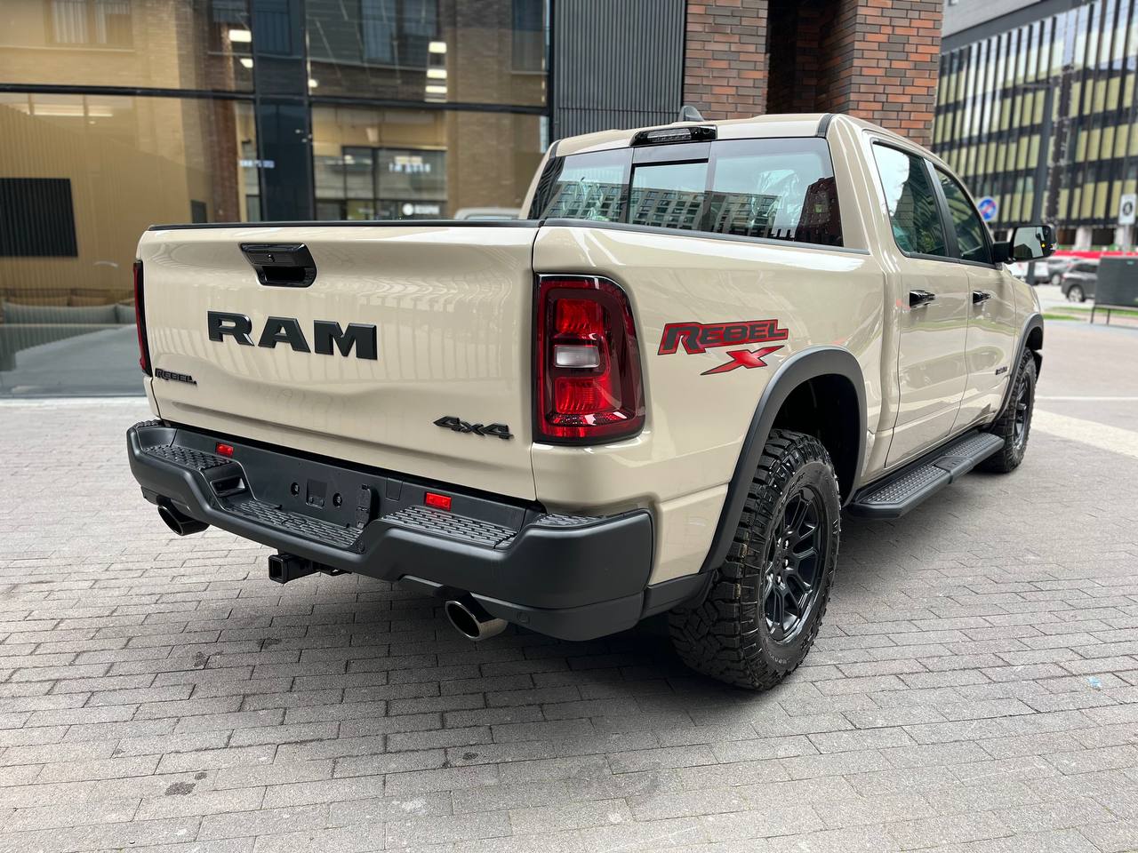 Dodge Ram 1500 REBEL Xid-4914