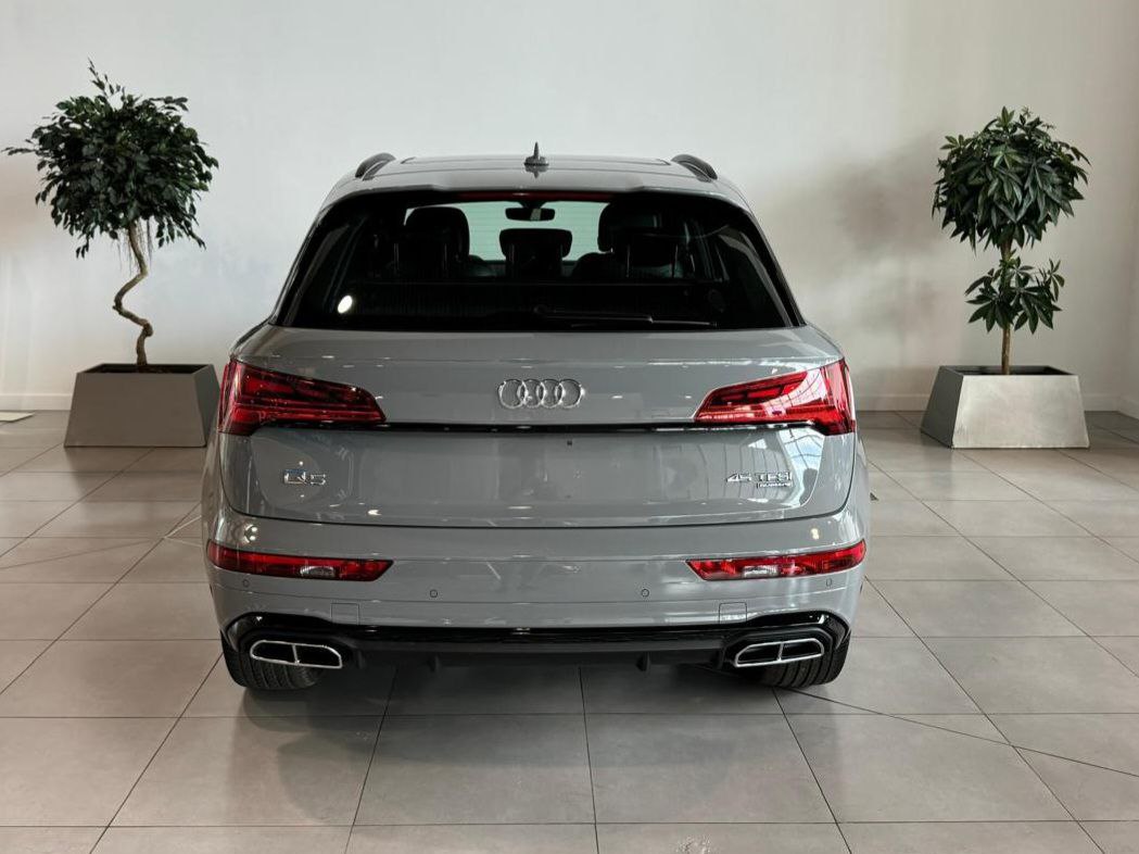 Audi Q5 long quattroid-5178