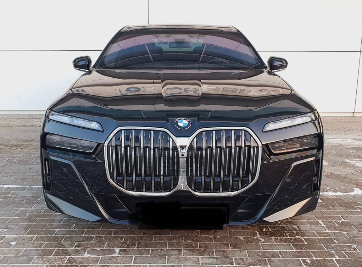 BMW 7 Series 740did-3292