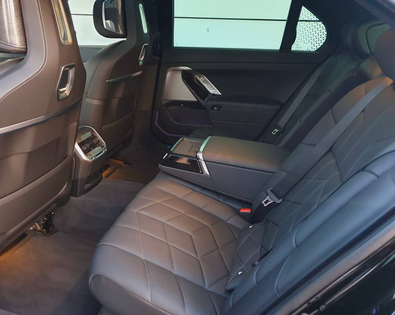 BMW 7 Series 740did-3292