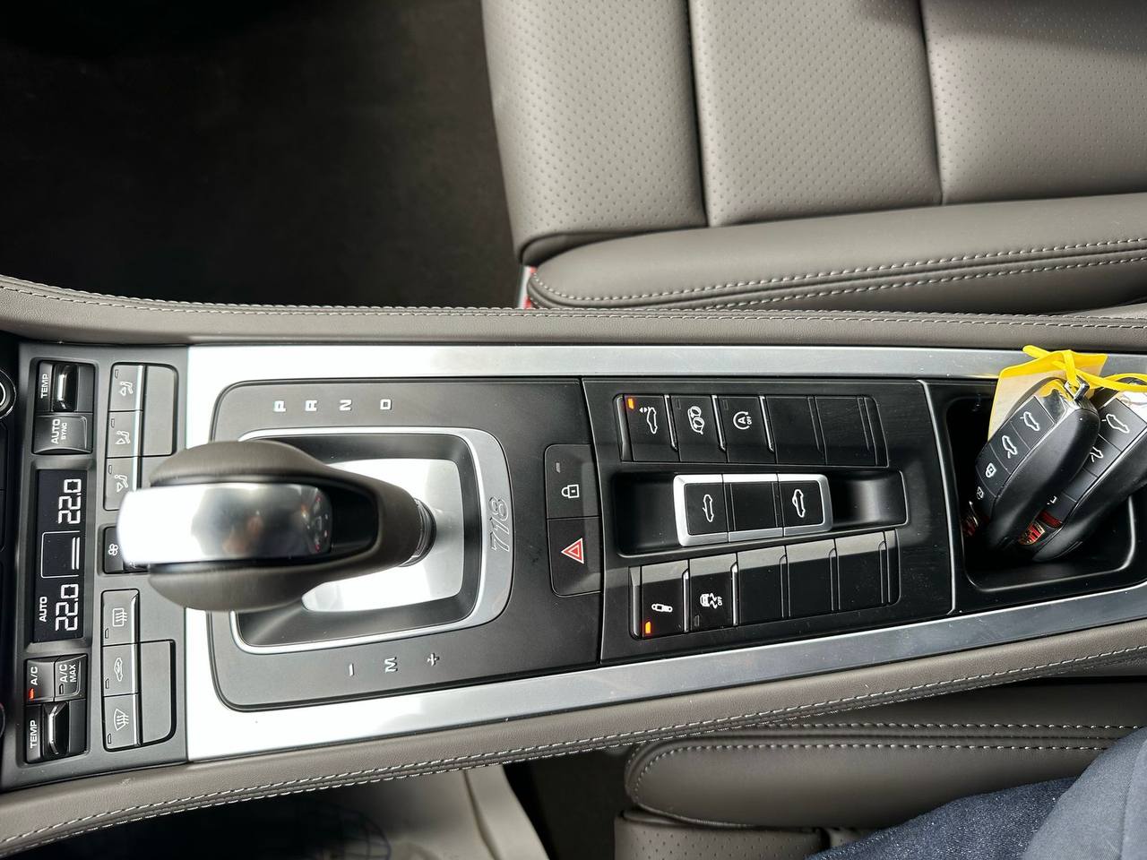 Porsche Boxter Sid-3487