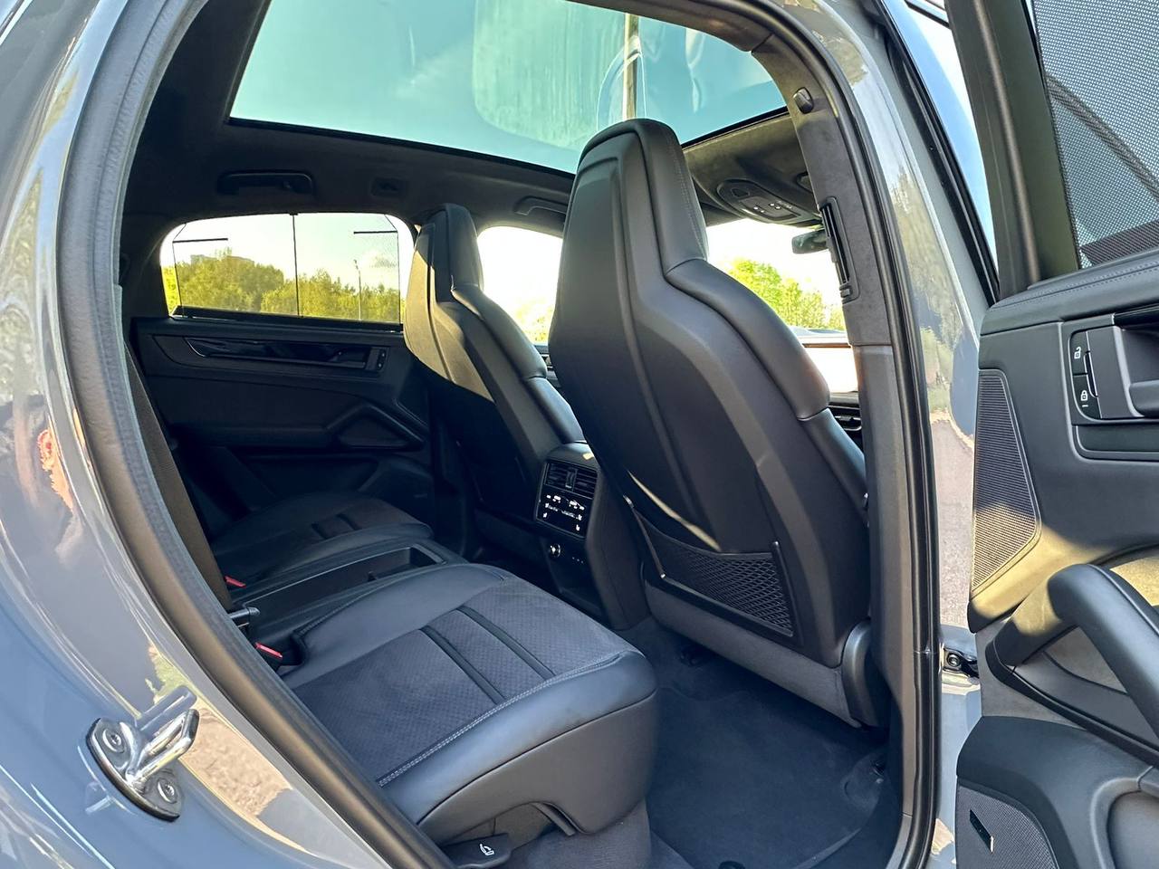 Porsche Cayenne GTS Coupeid-3488