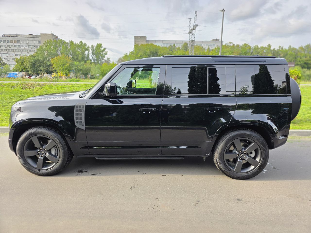 Land Rover Defender id-4304