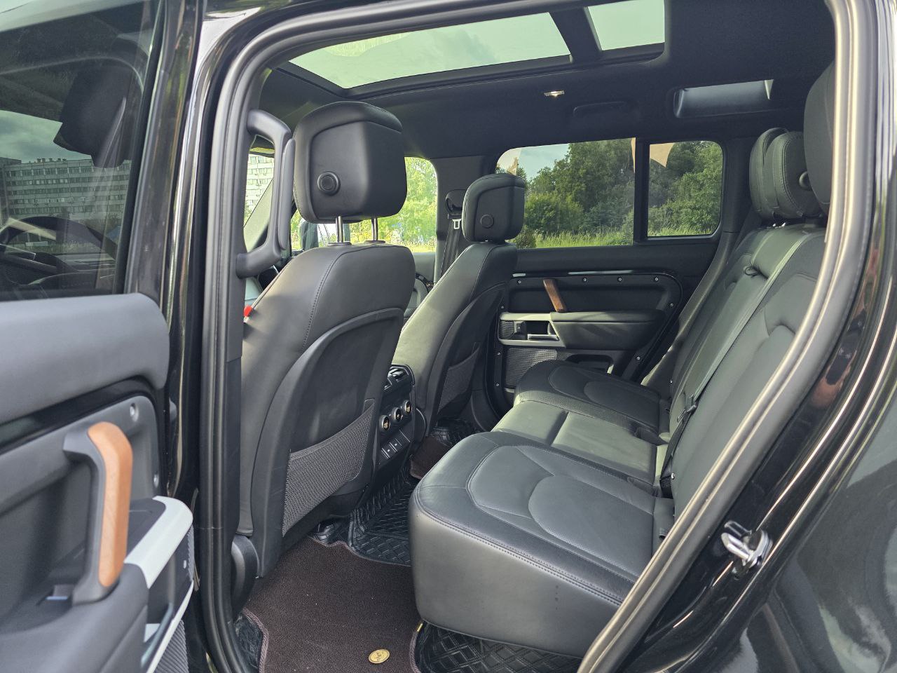 Land Rover Defender id-4304