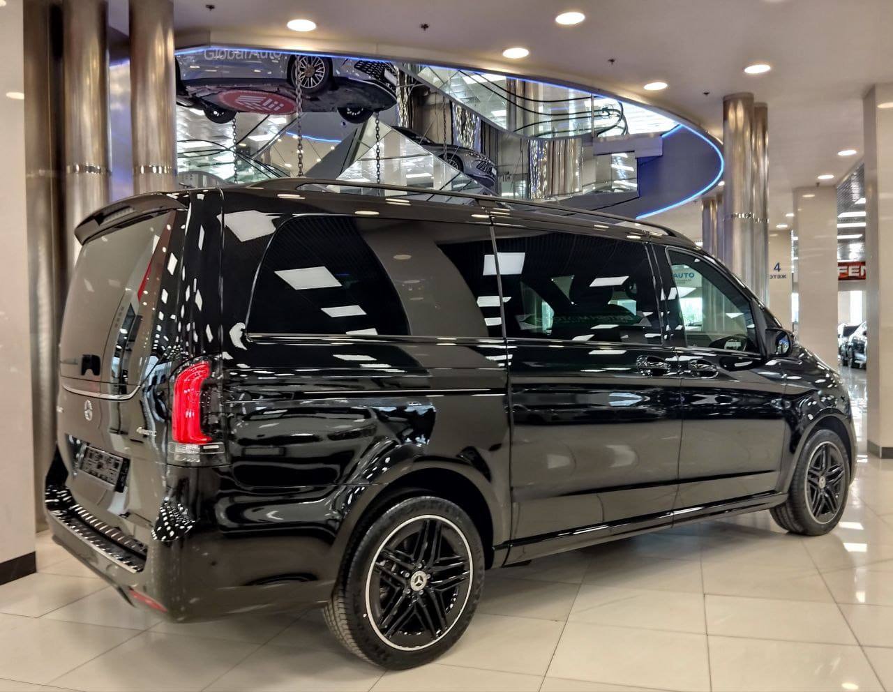 Mercedes-Benz V-Class 300d 4M Longid-4646