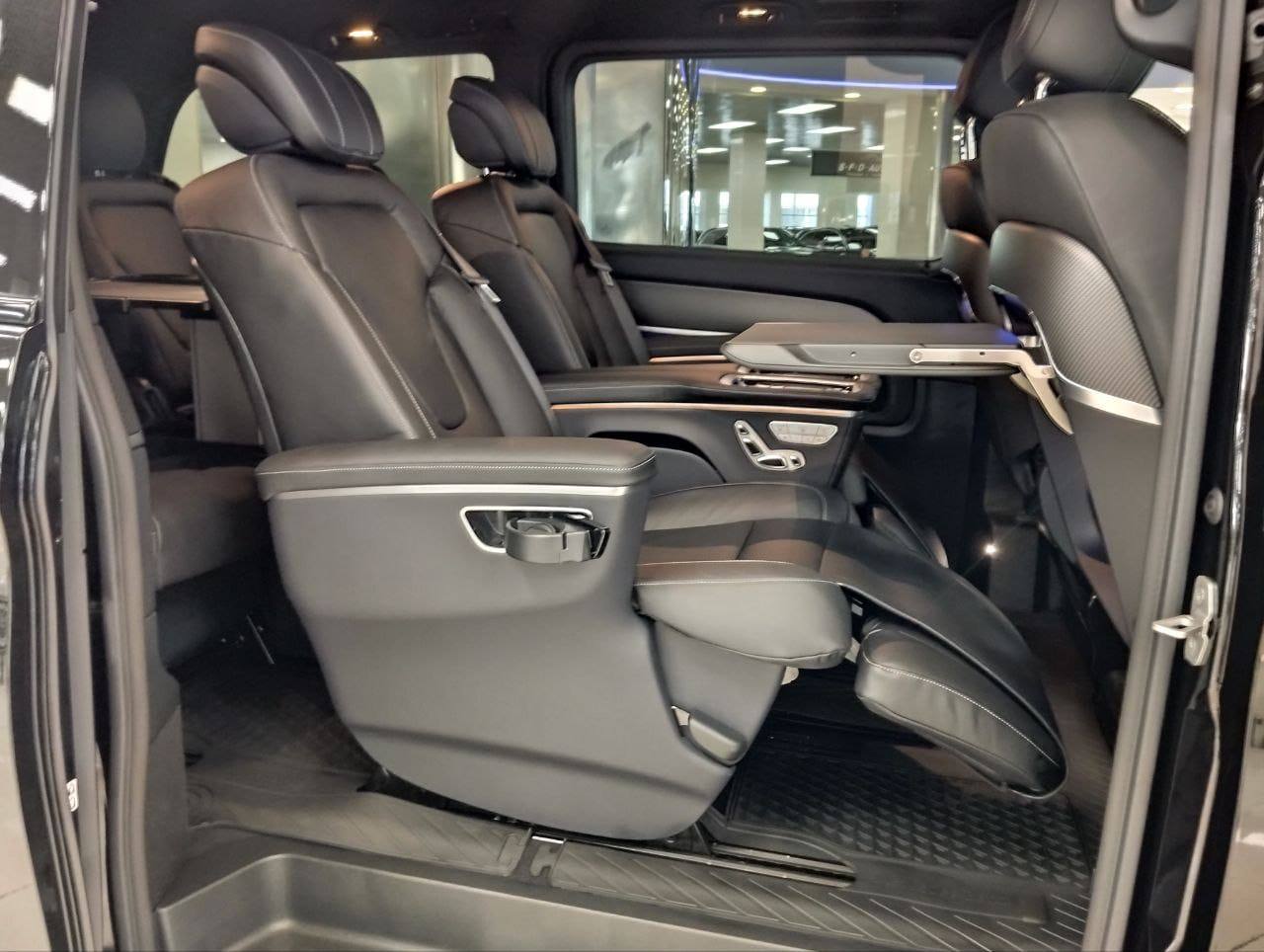 Mercedes-Benz V-Class 300d 4M Longid-4646