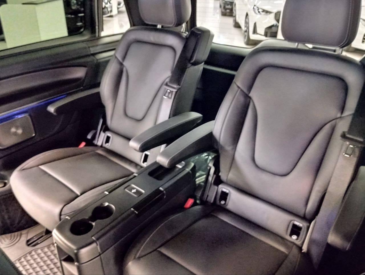 Mercedes-Benz V-Class 300d 4M Longid-4646