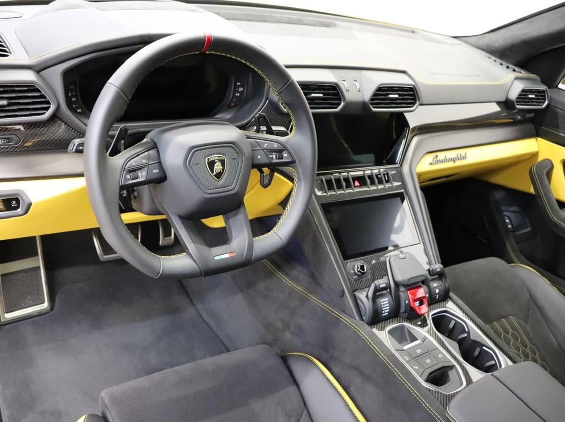 Lamborghini Urus id-5182