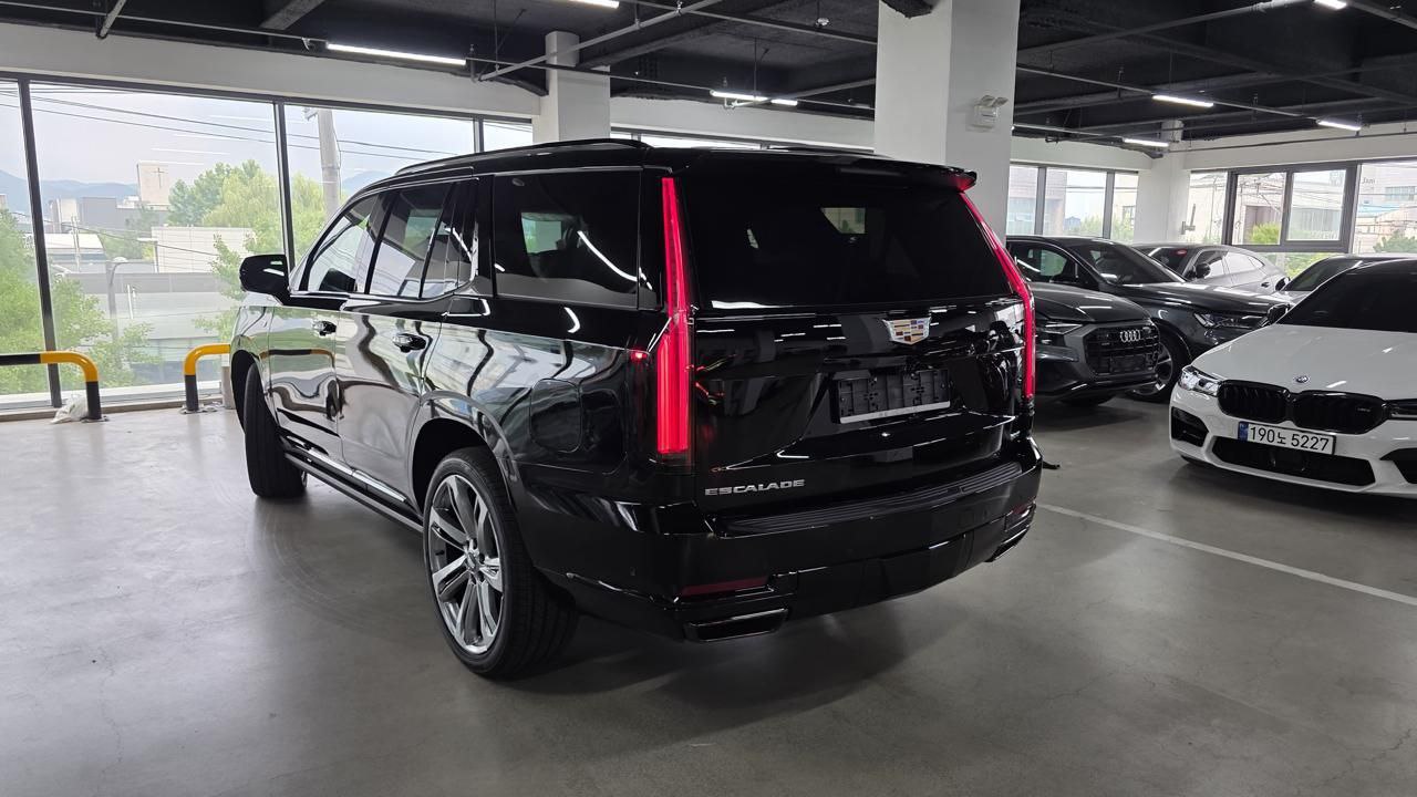 Cadillac Escalade коротыш Рестid-5405