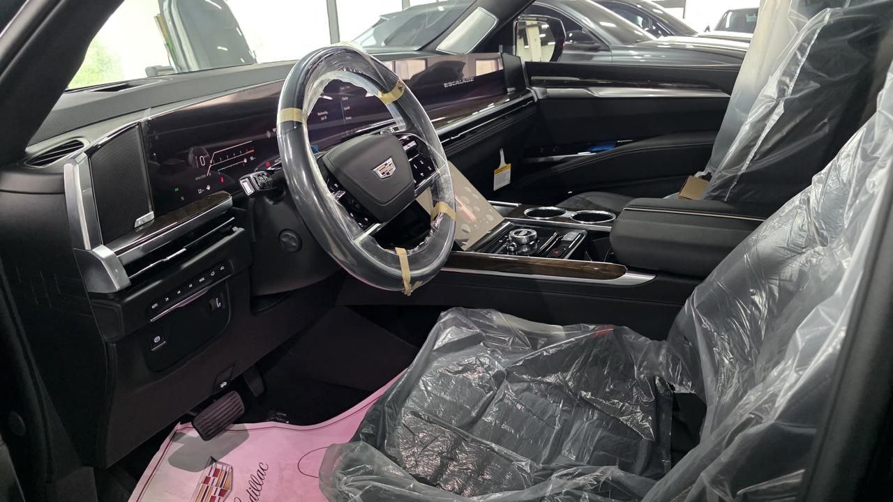 Cadillac Escalade коротыш Рестid-5405