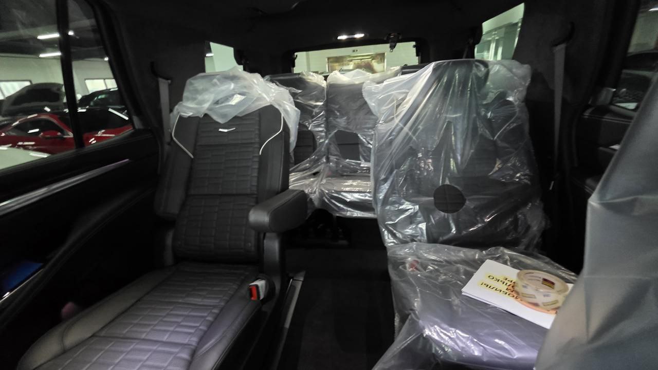 Cadillac Escalade коротыш Рестid-5405