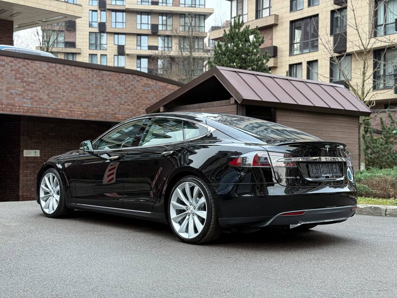 Tesla Model S id-5650