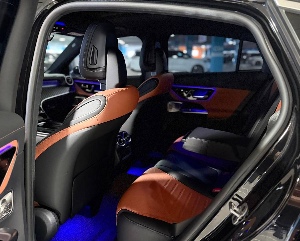 Mercedes-Benz GLC-Class 300 4Mid-5651