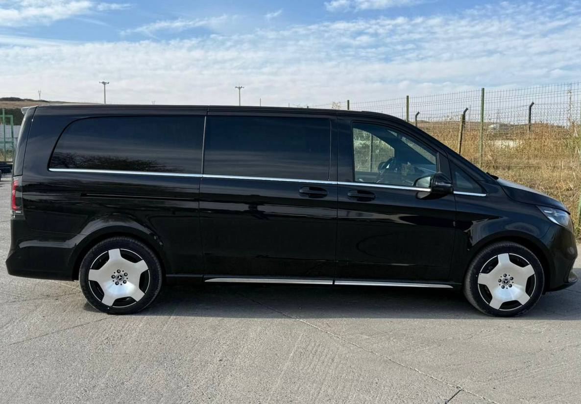 Mercedes-Benz V-Class 300d 4M Extra Longid-5654