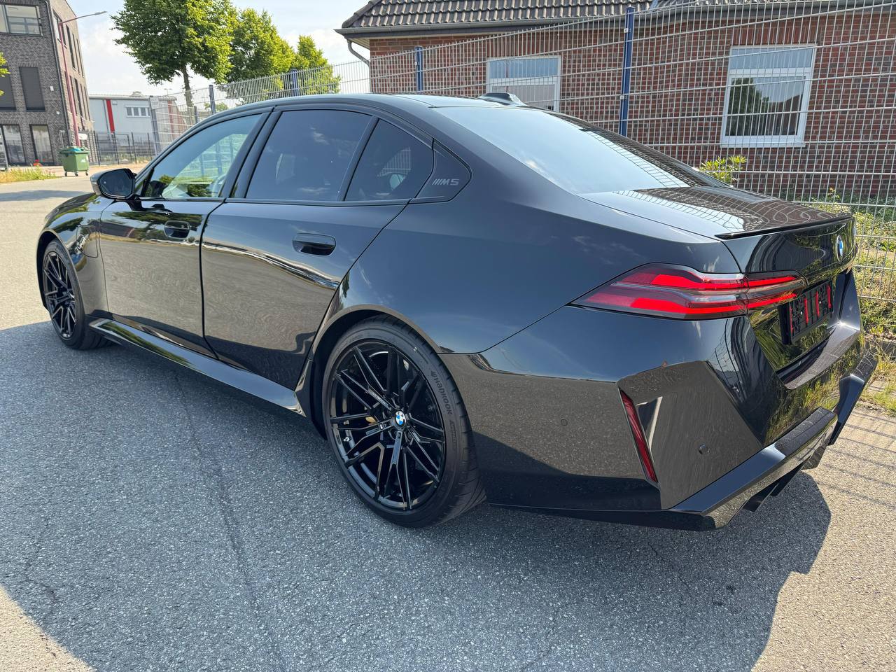 BMW M5 G90, CARBON CERAMICid-3878