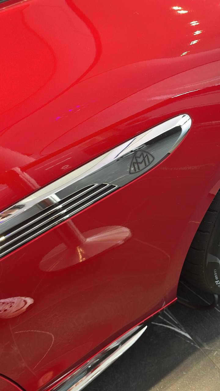 Mercedes-Benz SL-Class Maybach 680id-3884