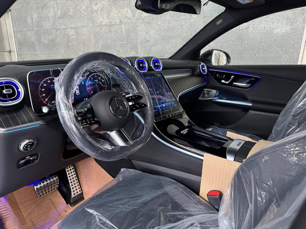 Mercedes-Benz GLC-Class 300 4Mid-3892