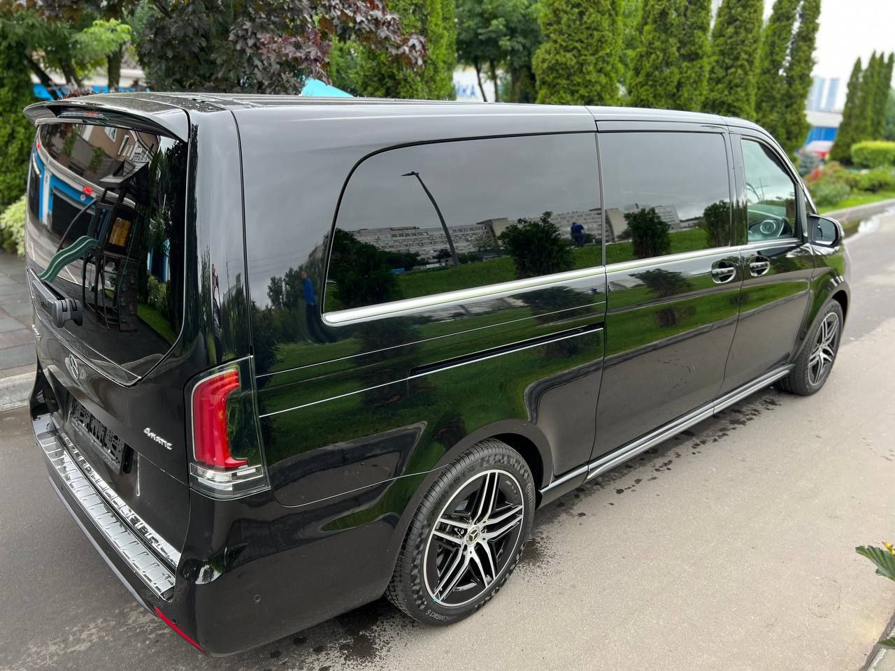 Mercedes-Benz V-Class 300id-4658