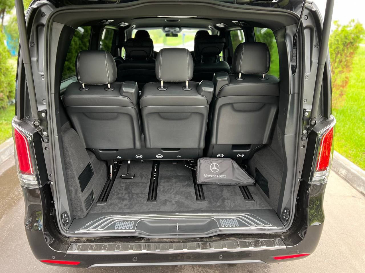 Mercedes-Benz V-Class 300id-4658