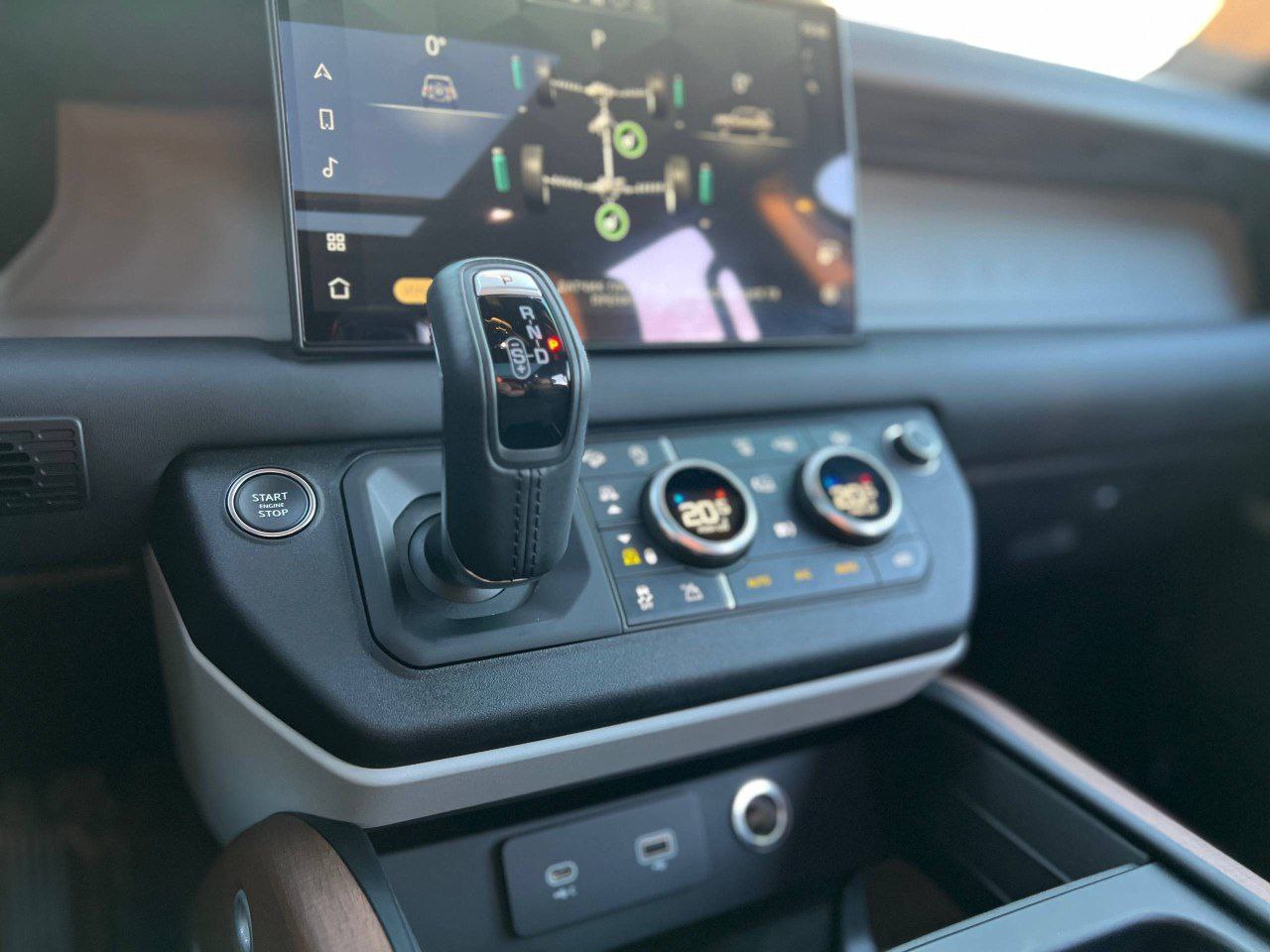 Land Rover Defender 400 л.с.id-4663