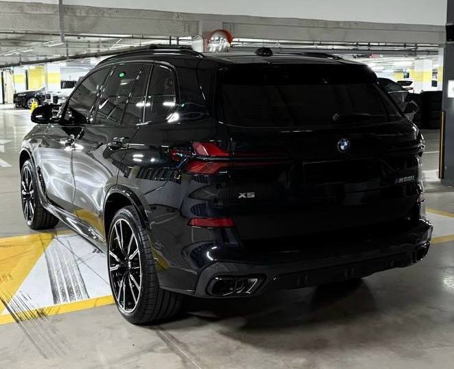 BMW X5 M60iid-4933