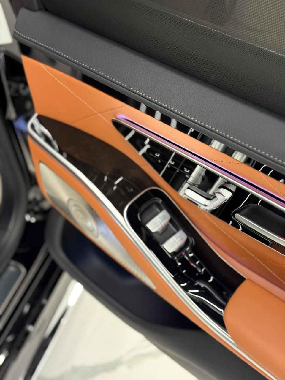 Mercedes-Benz S-Class 500id-5409