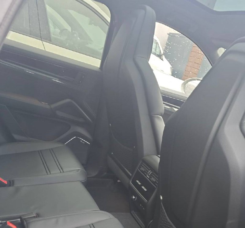 Porsche Cayenne GTSid-5661