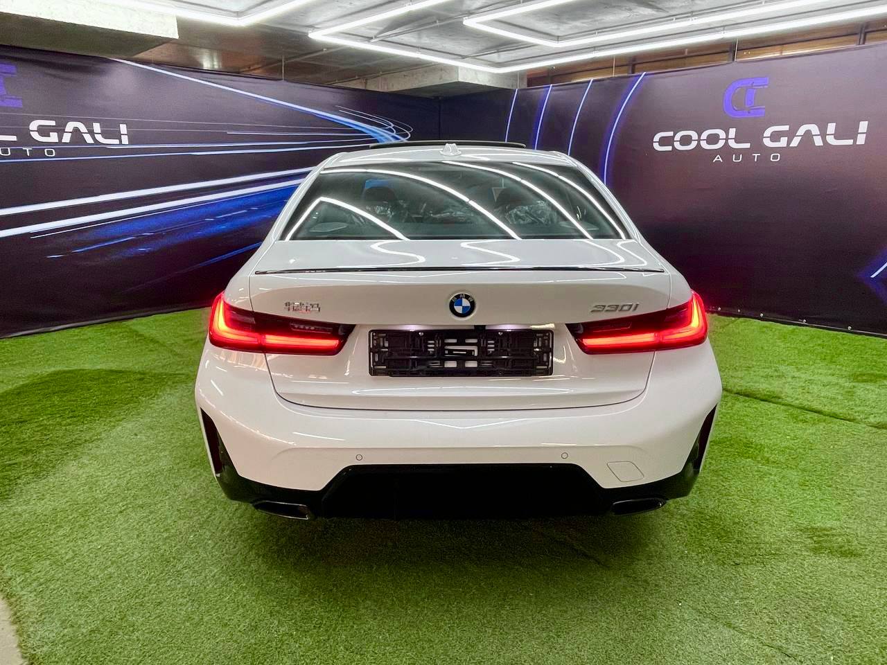 BMW 3 series 330iid-3500