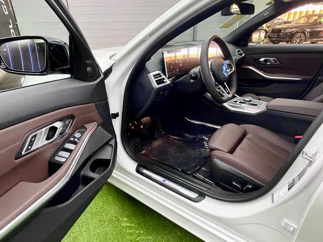 BMW 3 series 330iid-3500