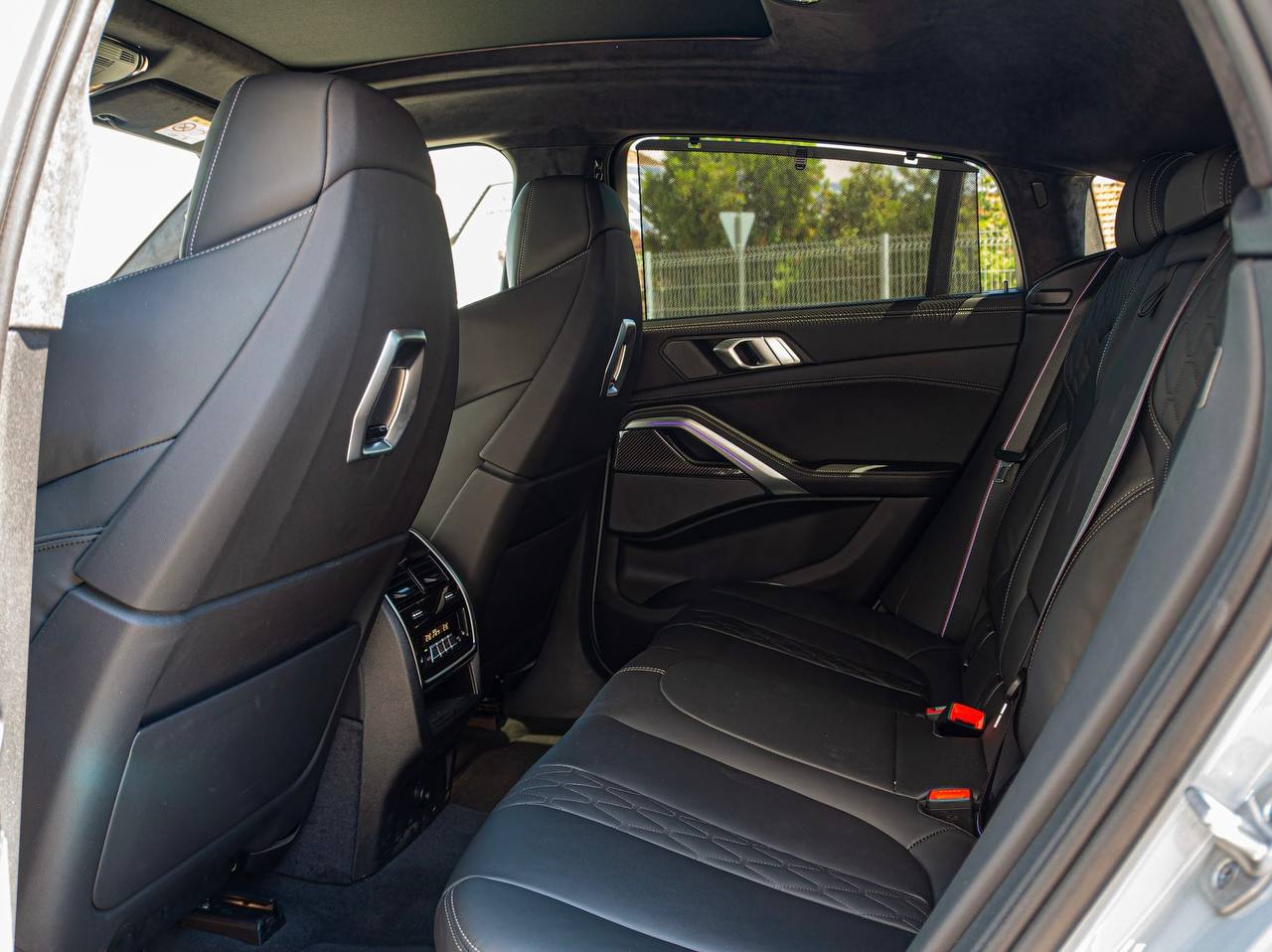 BMW X6 xDrive 40d Msportid-3908