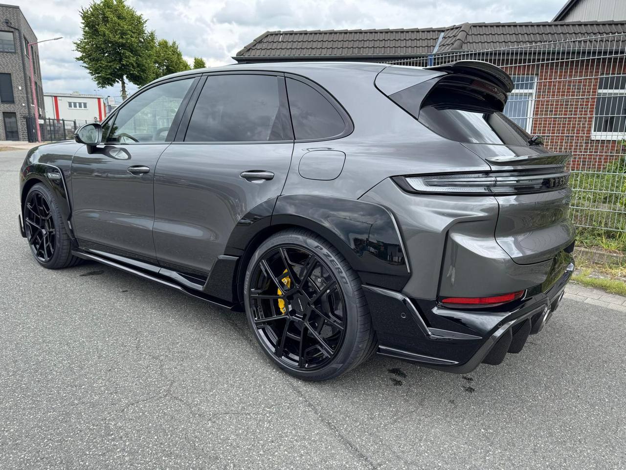 Porsche Cayenne TURBOid-3909