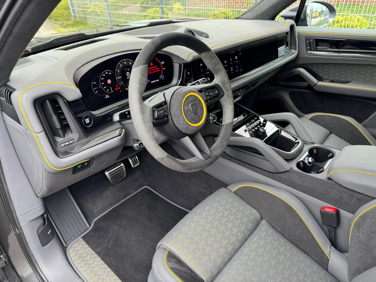 Porsche Cayenne TURBOid-3909