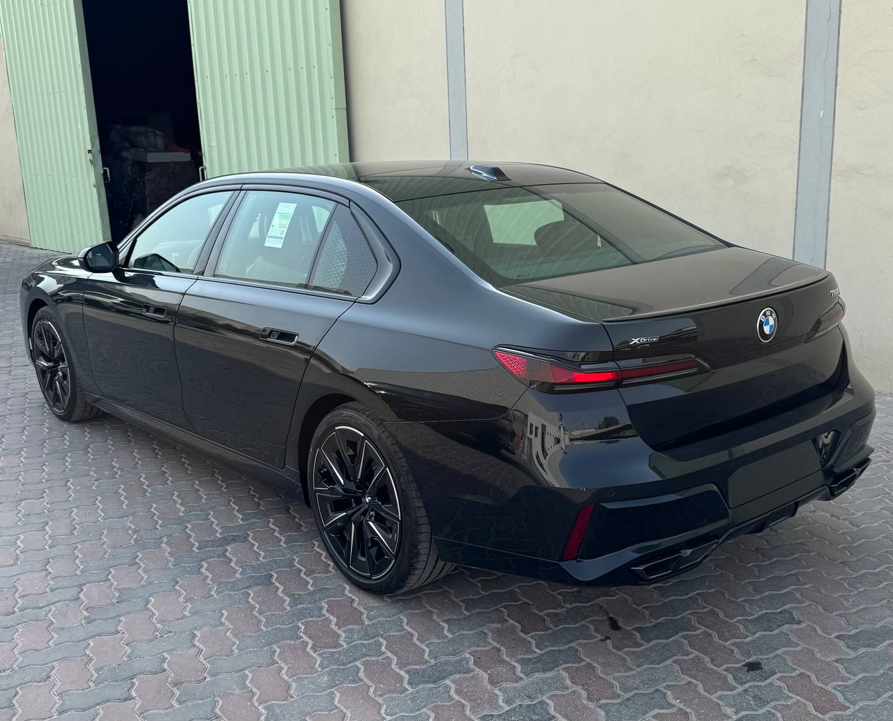 BMW 7 series M 760i xDriveid-5186