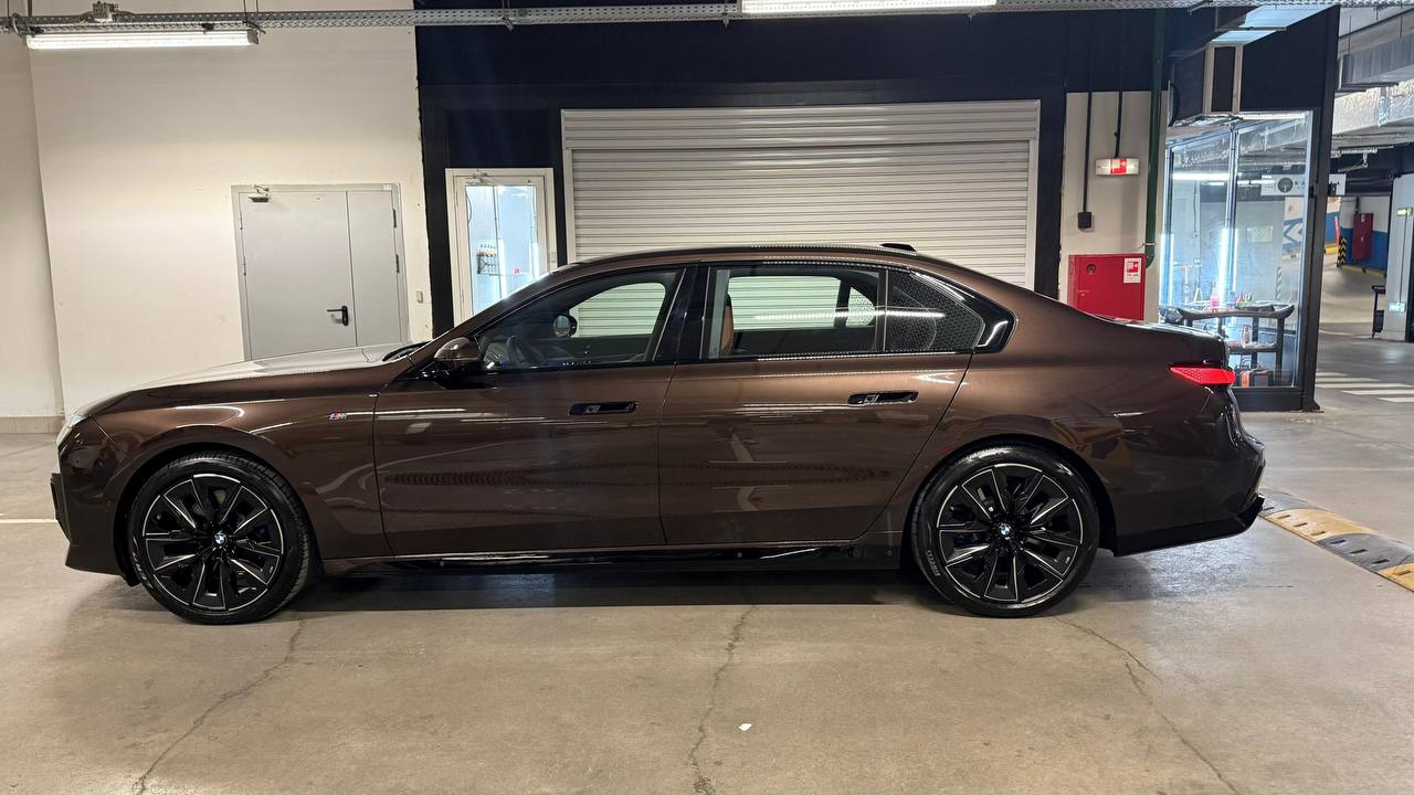 BMW 7 series M 760i xDriveid-5419