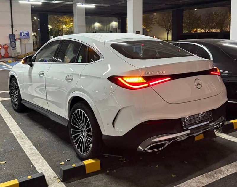 Mercedes-Benz GLC-Class 300 4Mid-5665