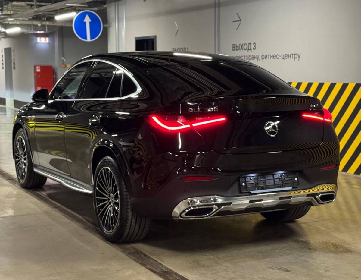 Mercedes-Benz GLC-Class 300 4Mid-3914