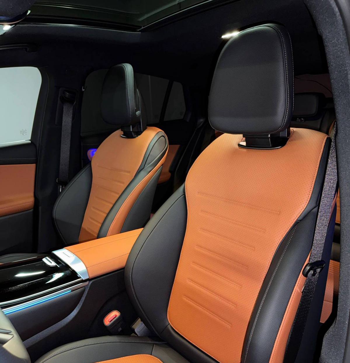 Mercedes-Benz GLC-Class 300 4Mid-3914